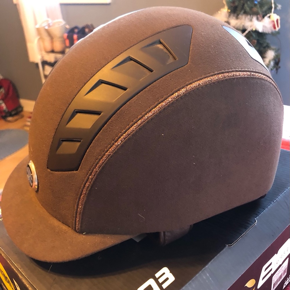 Trauma Void (Back on Track) riding helmet